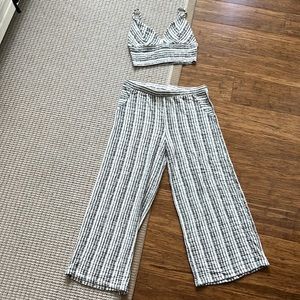 Knit grey and white set